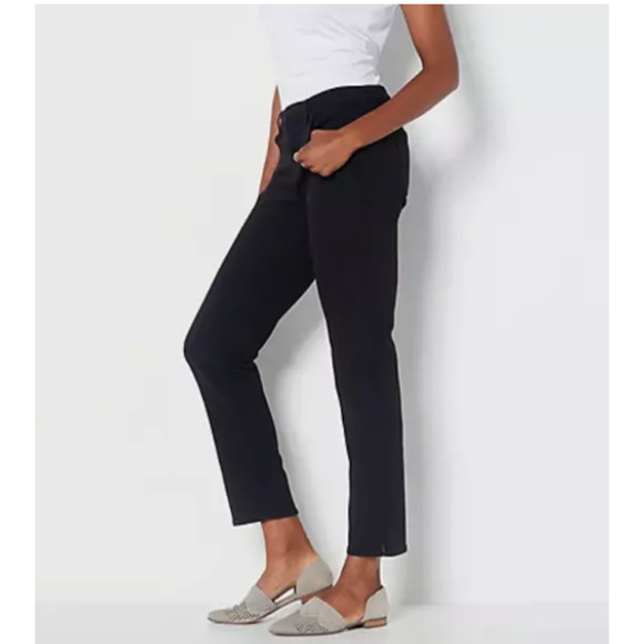 NYDJ Women's Jeans Black Size 4 NEW curves 360 black ankle slim straight jeans - Picture 1 of 2